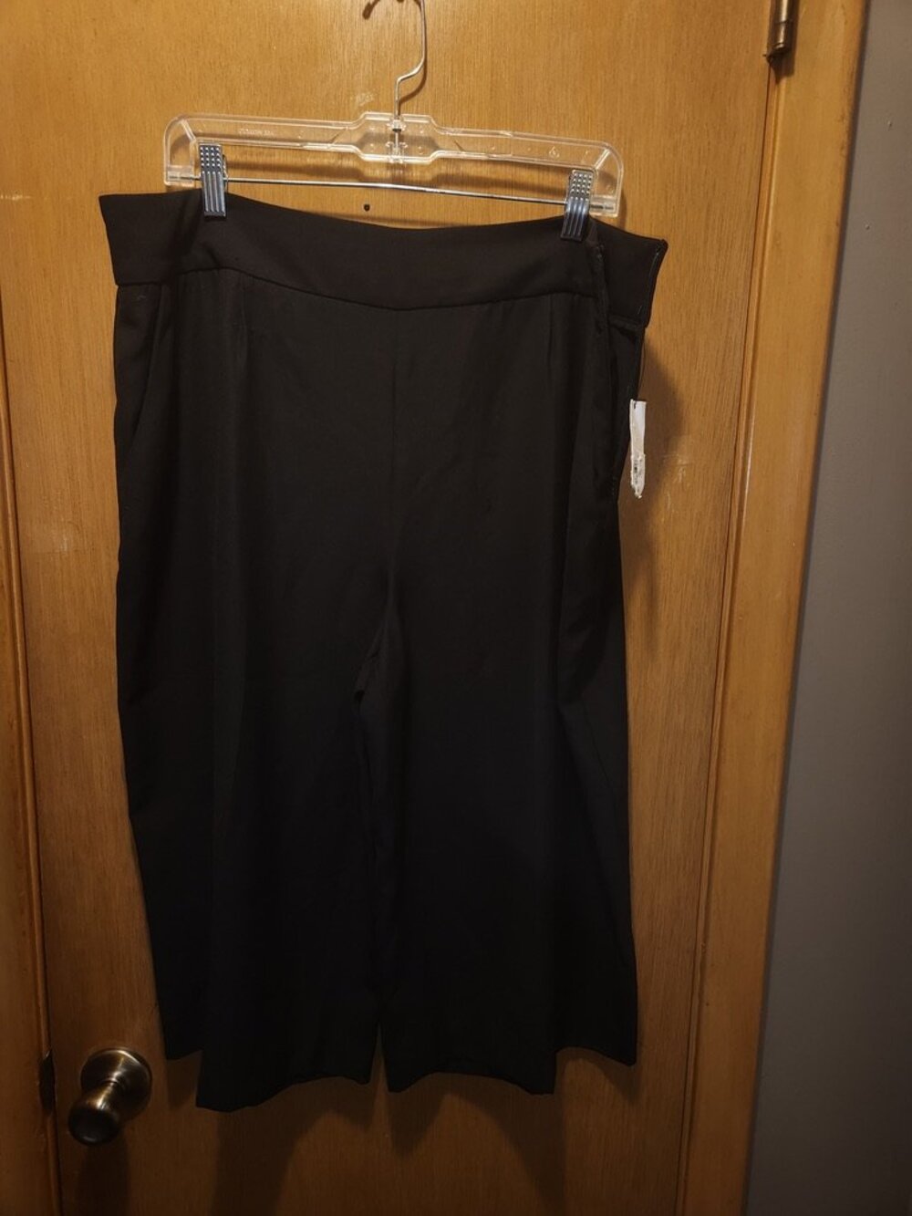 DKNYC Capri - Size XL